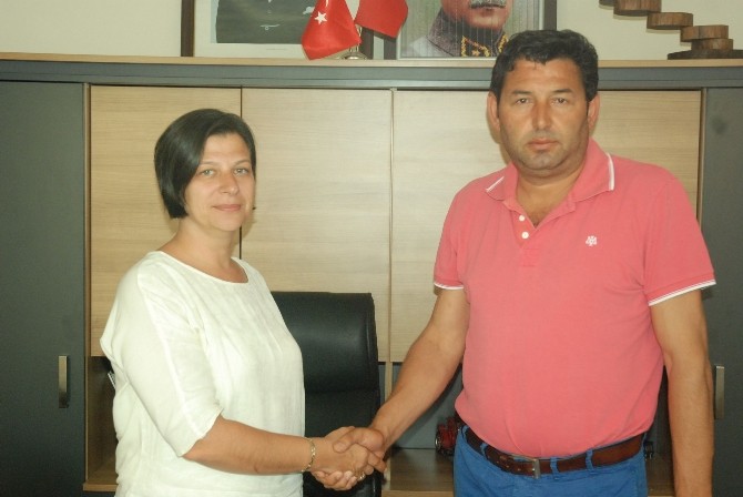 Muhtarlık görevini eşinden devralacak