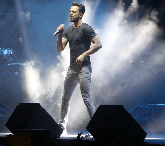 Murat Boz, Alanya’da sevenleriyle buluştu