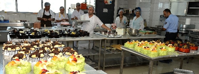 Muratpaşa'dan tatlıcılara bayram denetimi