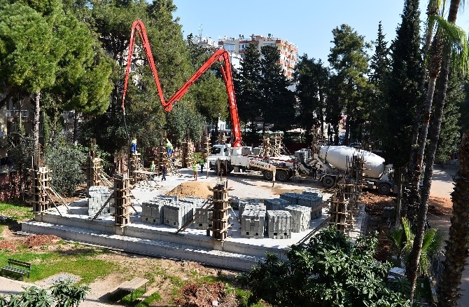 Namık Kemal Spor Salonu hızla yükseliyor