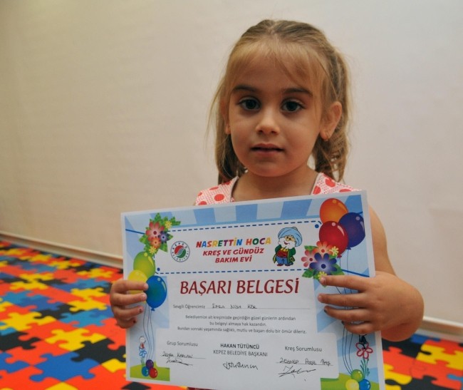Nasrettin Hoca miniklerinin karne sevinci