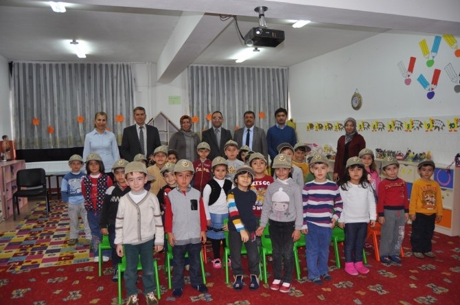 Önce dinlediler sonra fidan diktiler