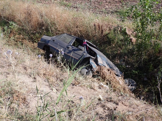 Otomobil şarampole uçtu: 3 ağır yaralı