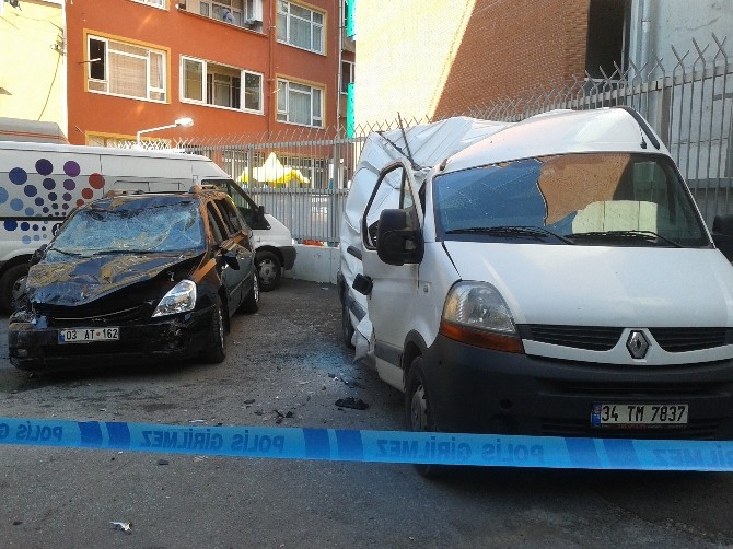 Otopark'ın 3'ncü Katından aşağıya düştü