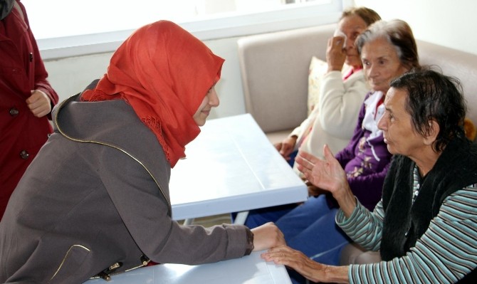 Özgecan Aslan Gençlik Merkezi’ne gençlerin ilgisi yoğun