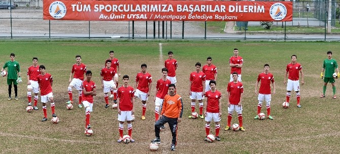 Paşa’lı gençler şampiyonluğa kilitlendi