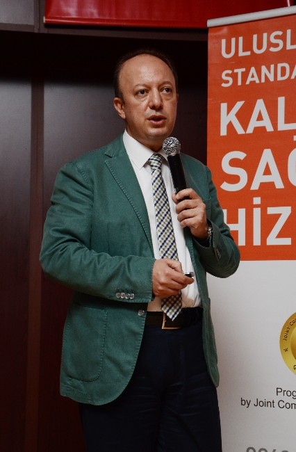 Prof. Dr. Okutan, Gazipaşalılara koroner kalp hastalıklarını anlattı