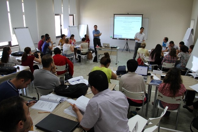 Proje eğitimi için akademisyenler UAÜ’de buluştu