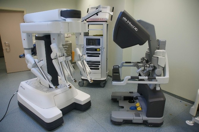 Robotik cerrahi Antalya EAH'de