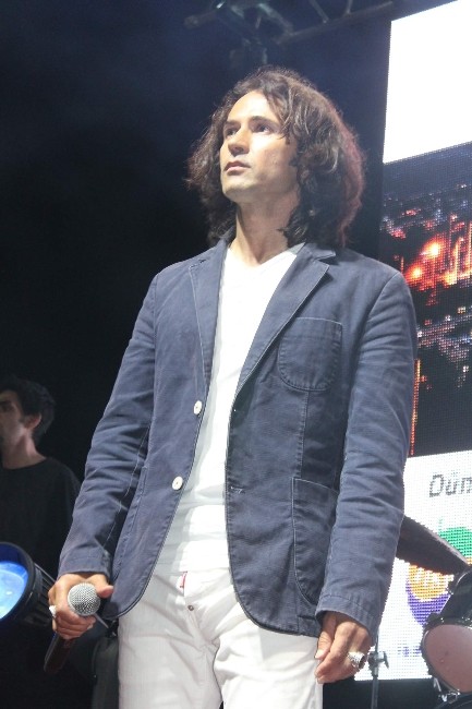 Rockçı imamdan konser