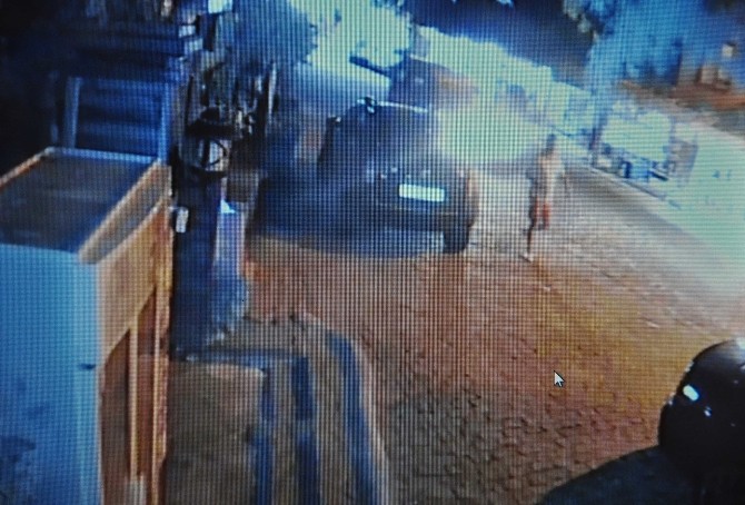 Sahte parayla alışveriş kamerada