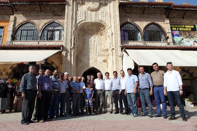 Sena Nur Çelik, Yörük Müzesi’ni gezdi