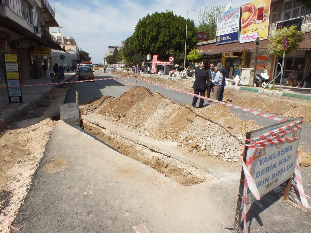 Serik’te cadde düzenleme çalışmaları