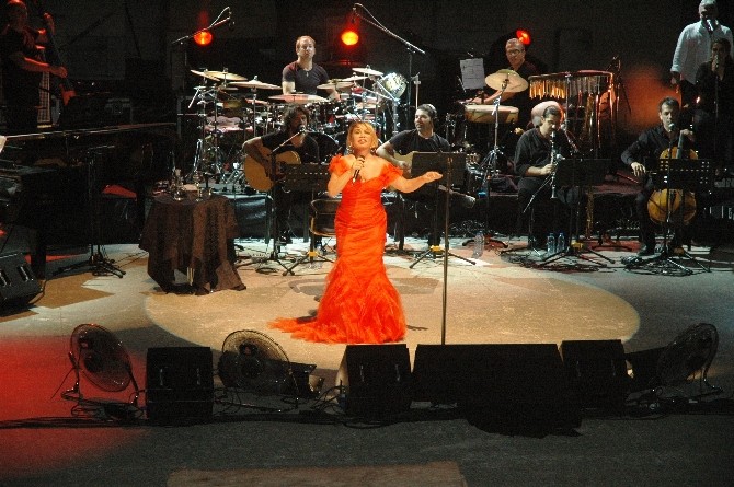 Sezen Aksu'dan unutulmaz konser