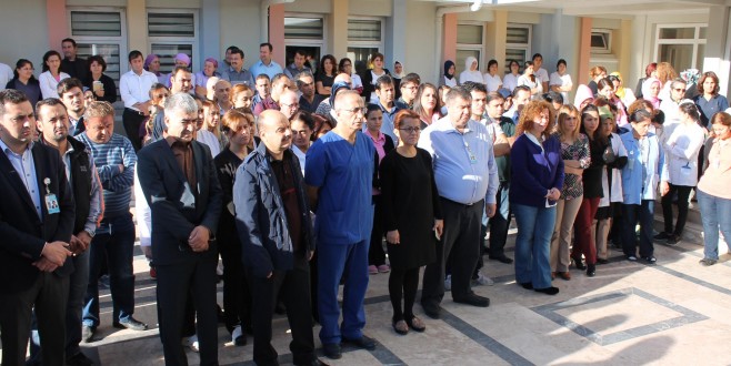 Şifa veren eller terörü protesto etti