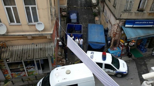 Sokağa bırakılan valizin içinden parçalanmış ceset çıktı