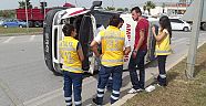 Ambulans Tur otobüsüne çarptı