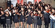 Antalya Çocuk Senfoni orkestrası Büyükşehir Belediyesi adıyla sahnede
