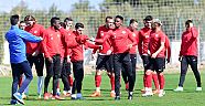Antalyaspor 6 eksikle çalıştı   