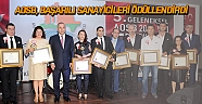 AOSB, başarılı sanayicileri ödüllendirdi