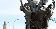Atatürk Anıtı temizlendi