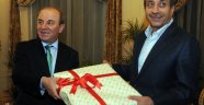 Bakan Eker Vali Öztürk’ü ziyaret eeti