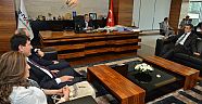 Başkan Böcek’e ilk resmi ziyaret