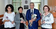 Başsavcıdan kadınlara 8 Mart çiçeği