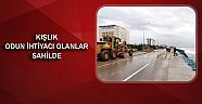 Batan tekneler çıkartıldı kumla kaplanan yol açıldı