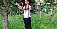 Bıçaklar çamaşır ipine asıldı