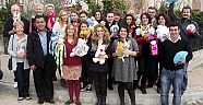 Bir gülücük yeter