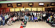 Bowlingte yarıştılar   