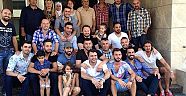 Burak baba evinden kız aldı