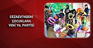 Büyükşehir cezaevindeki minikleri unutmadı