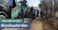 Büyükşehir’den Bozhöyük ve Zümrütova’ya sıcak asfalt