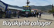 Büyükşehir’den Çomaklı’ya sıcak asfalt