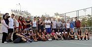 Büyükşehir'den ücretsiz tenis kursu