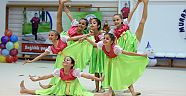 Cimnastik takımı büyüledi