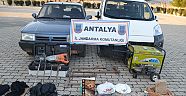 Defineciler yakalandı