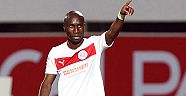 Diarra kalıyor, Isaac gidiyor