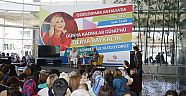 Dünya Kadınlar Günü Derya Baykal  ile kutlandı