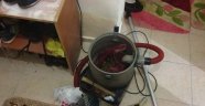 Elektrik süpürgesine saklamış