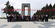 Elmalılı kadınlar  Çanakkale’yi gezdi