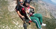 Engelli sporcuların paraşüt keyfi