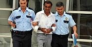 Eşini ve kızını bıçaklayan zanlı tutuklandı