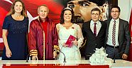 Esline ajansın mutlu günü