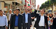 Esnaf’tan Başkan’a çiçek
