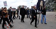 Güvenlik görevlilerinden siyah çelenk