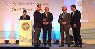 Hacıcaferoğlu’na atletizm destek ödülü