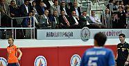 Halef, selef birlikte izledi